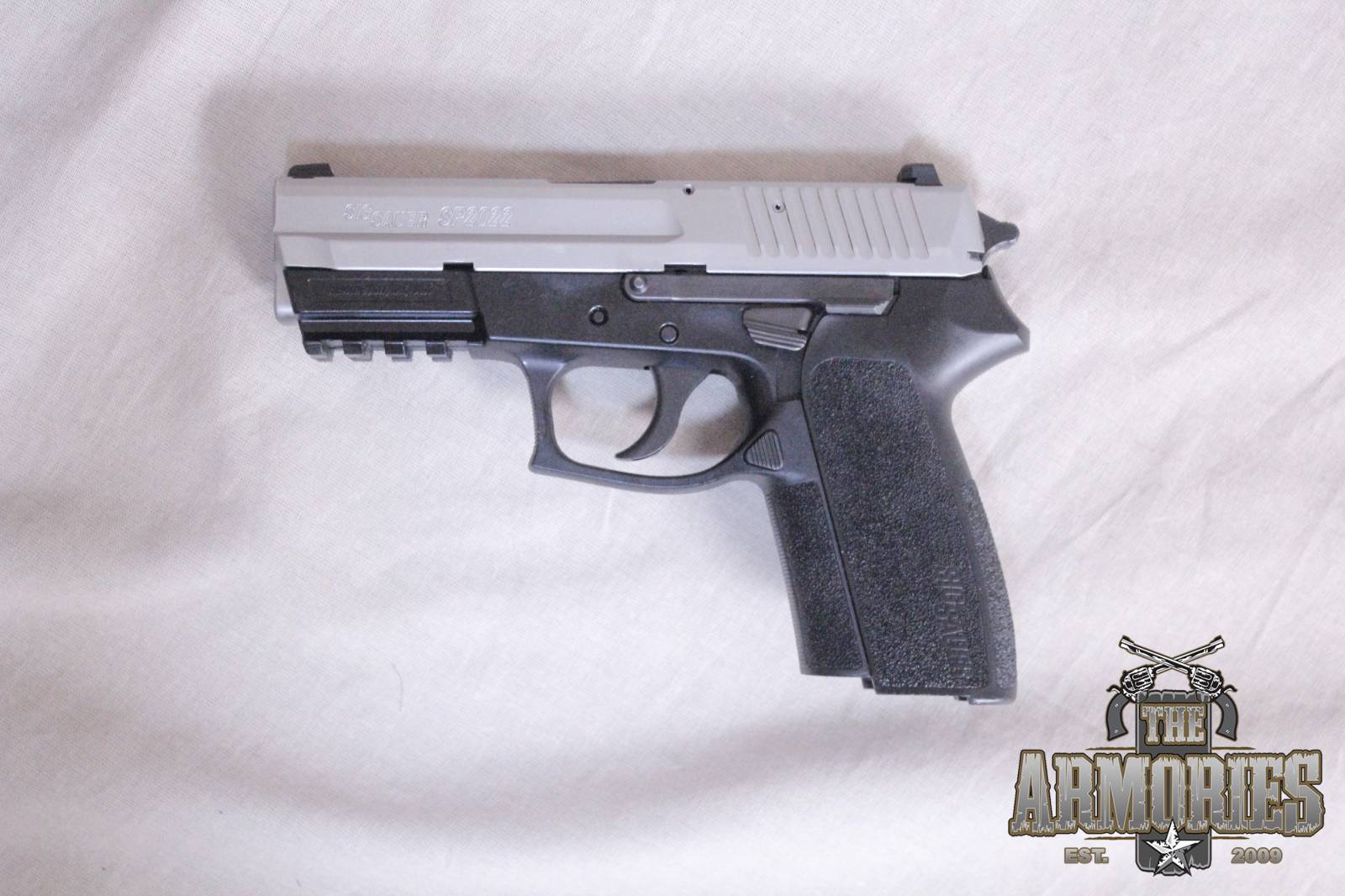 Sig Sauer SP2022 9mm Two-Tone w/ 2 Holsters Preowned .-img-1