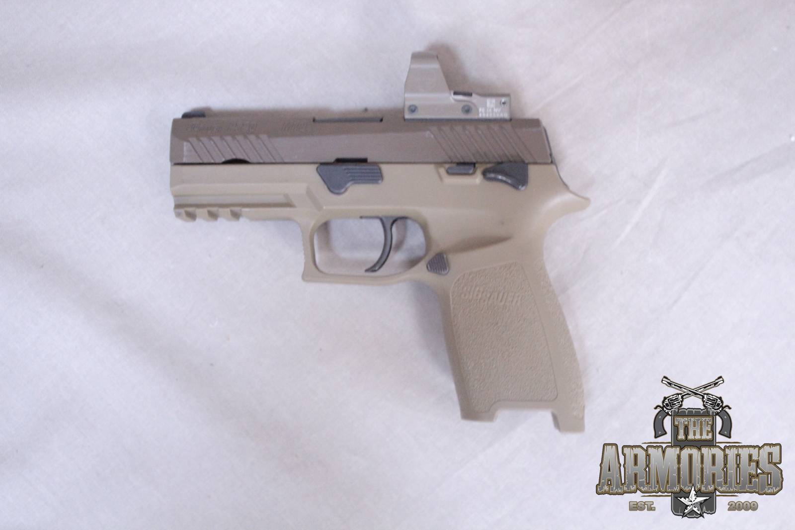 Sig Sauer P320 M18 9mm Coyote Tan w/ Optic Preowned .-img-1